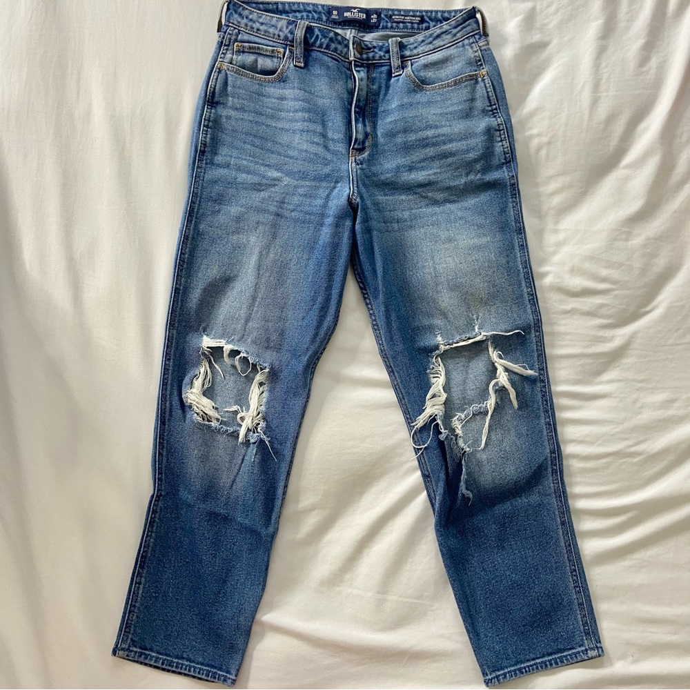 Hollister Ultra HighRise vintage mom jeans